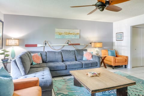 Townhome Near Beach in Galveston: Furnished Patio! Apartment in Texas City