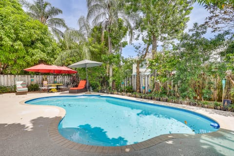 Sun-Soaked Pompano Beach Home w/ Private Pool! House in Deerfield Beach