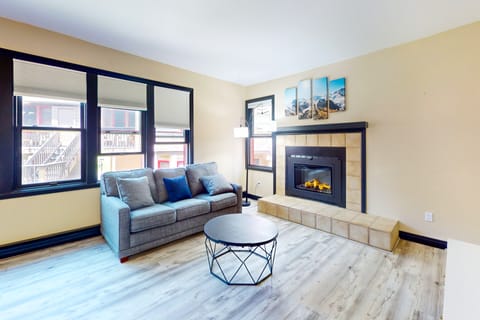 Darling Dwelling: 2 Mi to Dtwn Durango! Apartment in Durango