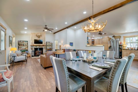 Cabin w/ Hot Tub, Deck & Mtn Views in Westcliffe! House in Colorado