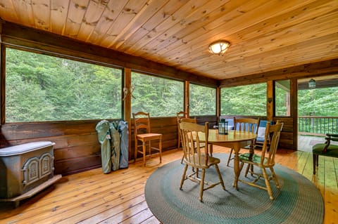 Thendara Cabin on Moose River w/ Game Room! House in Webb