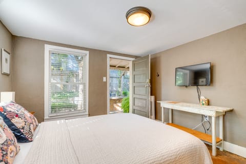 4 Mi to Dtwn: Pet-Friendly Austin Studio Apartment in Zilker