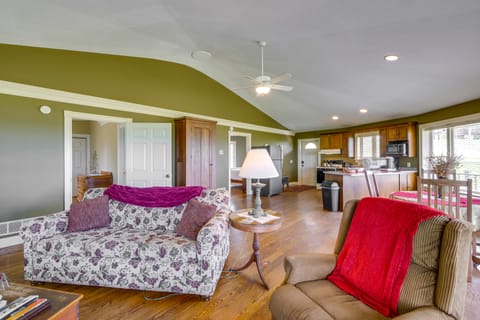 ~ 4 Mi to German Market: Millersburg Retreat House in Ohio