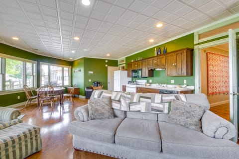 Amish Country Getaway w/ Pastoral Views! House in Ohio