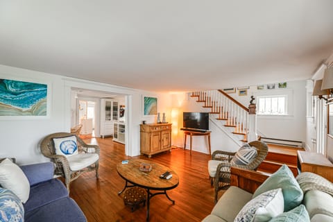 2 Mi to Downtown: Tranquil Abode in Chincoteague! House in Chincoteague Island