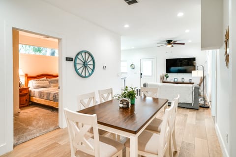 Legacy Ranch Escape: Game Room & Lake Access House in Rio Grande