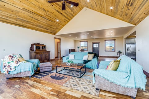 Mtn-View Home w/ Public Land Access in Guffey! House in Park County