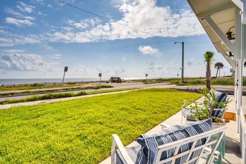 Oceanfront Flagler Beach Unit w/ Water Views! Apartment in Flagler Beach