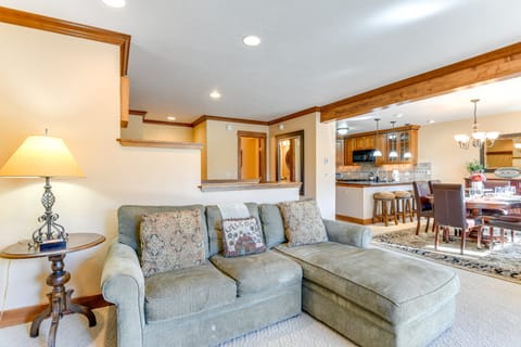 Mtn-View Steamboat Condo: Shuttle to Resort Apartment in Steamboat Springs