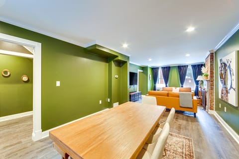 1 Mi to Dtwn: Walkable Gem in Pittsburgh Apartment in Pittsburgh
