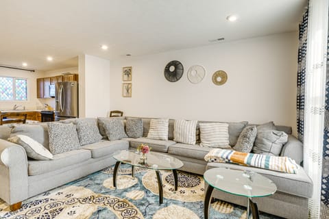 16 Mi to Louisville: Pet-Friendly Getaway! House in Jefferson County