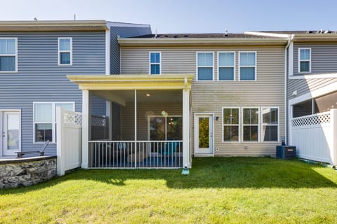 5 Mi to Bethany Beach: Townhome w/ Pools! Apartment in Millville