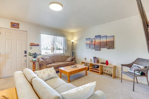 Mtn Views & Private Courtyard: Home in Pueblo West House in Pueblo West