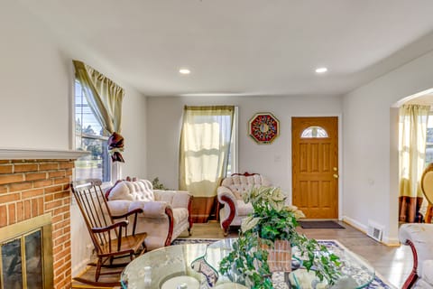 DC Area Home: 1 Mi to Light Rail! House in Wheaton-Glenmont