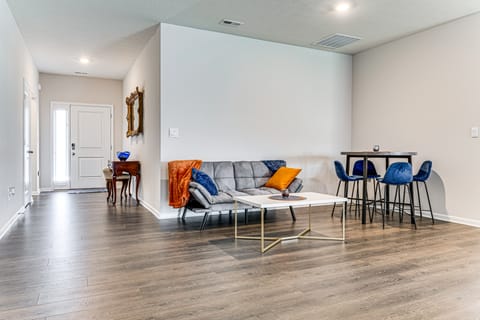 5 Mi to Fort Harrison: Home w/ Pool Access! House in Indiana