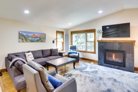 5 Mi to Whitefish Resort Lift: Apt w/ Beach Access Apartment in Whitefish