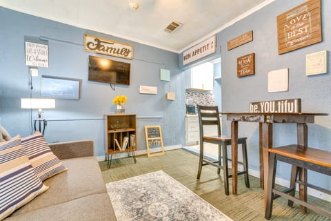 Centrally Located North Little Rock Studio w/ Yard Apartment in Little Rock