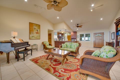 Lanai + Ocean Views: Secluded Holualoa Retreat! Apartment in Holualoa
