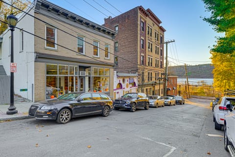 NYC Area Apartment on Hudson River! Apartment in Hastings On Hudson