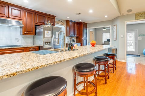 WFH-Friendly Austin Getaway w/ Backyard Oasis! House in Austin