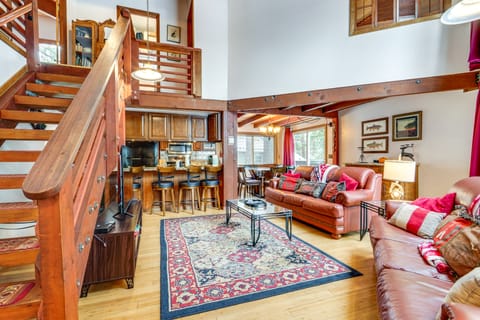 1 Mi to Slopes: Northstar Ski Getaway w/ Deck House in Northstar Drive