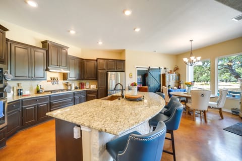 Family-Friendly Johnson City Home Near State Parks House in Rio Grande