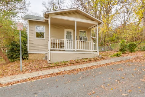 Walk Downtown: Takoma Park Escape w/ Large Yard! House in Takoma Park