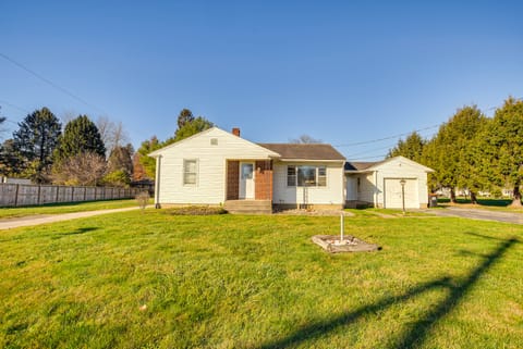 16 Mi to Buckeye Lake: Family-Friendly Newark Home House in Ohio