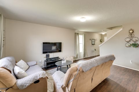 Near Hiking Trails: Home w/ Deck in San Antonio! House in San Antonio