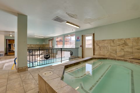 2 Mi to Granby Ranch: Mtn-View Studio w/ Perks Apartment in Granby