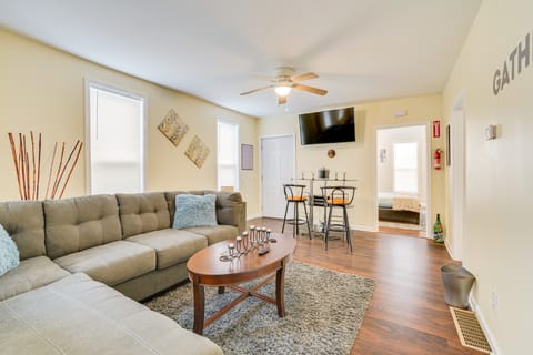 2 Mi to Syracuse University: Apt w/ Fire Pit Apartment in Syracuse