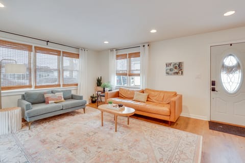 Patio & Lake Views: Family-Friendly Canton Retreat Cottage in Canton