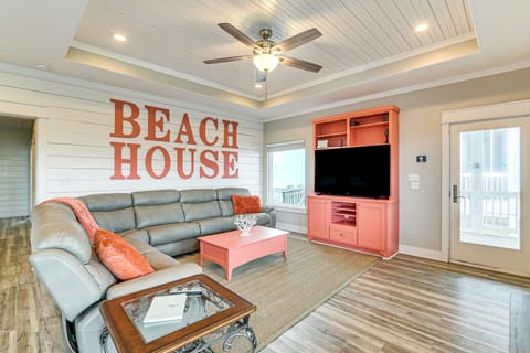 'The Beach House' Bolivar Peninsula Family Getaway House in Bolivar Peninsula