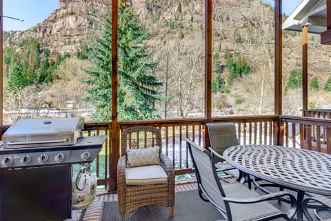 Dtwn Ouray Townhouse: Walk to Hot Springs Apartment in Ouray