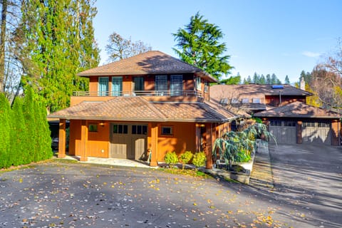 Walk to Willamette River: Studio in West Linn Apartment in West Linn