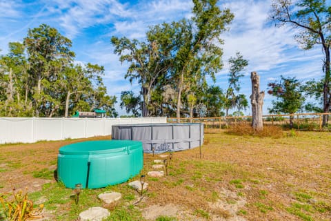 2 Mi to Rainbow Springs: Home w/ Hot Tub! House in Dunnellon