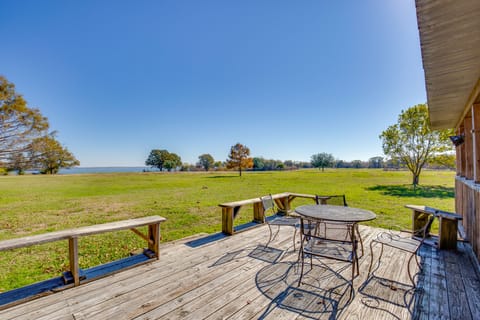 Group Getaway at Lake Tawakoni w/ Water Views! House in Lake Tawakoni