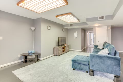 Steps to Lincoln Park: Spacious Apt in Jersey City Apartment in Kearny