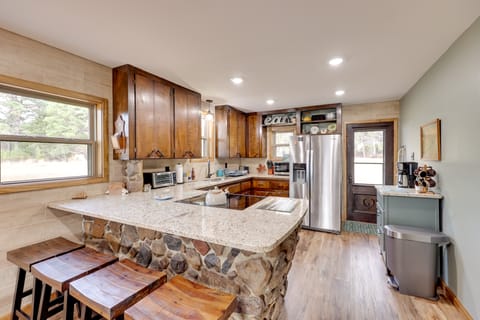 Near Blue Mountain Lake & ATV Trails: Cabin Escape House in Arkansas