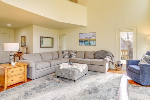 Steps to White River: Mountain View Home w/ Deck! House in Arkansas