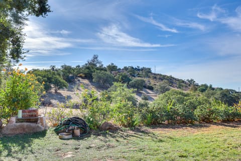 3 Mi to Ramona Ranch Winery: Home w/ Mtn Views! House in Ramona