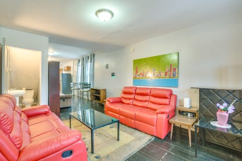 2 Mi to Red Line: Chicago Home Near Sherman Park House in Chicago