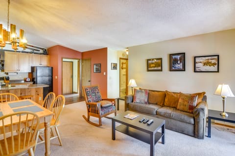 Pool + Hot Tub Access: Condo in Winter Park! Apartment in Fraser