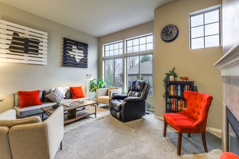 Walk to McMenamins Edgefield: Inviting Townhome! Apartment in Troutdale