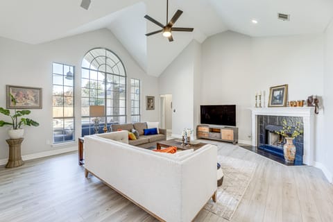 9 Mi to The Domain: Spacious Pflugerville Haven! House in Pflugerville