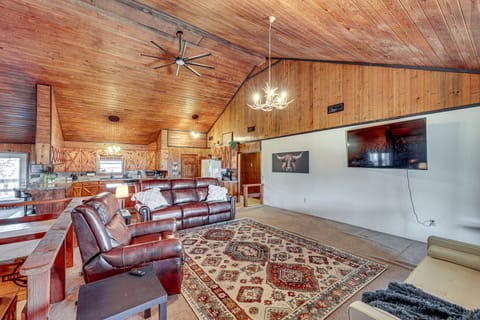 4 Mi to Lake Access: Pet-Friendly Home in Bismarck House in Arkansas