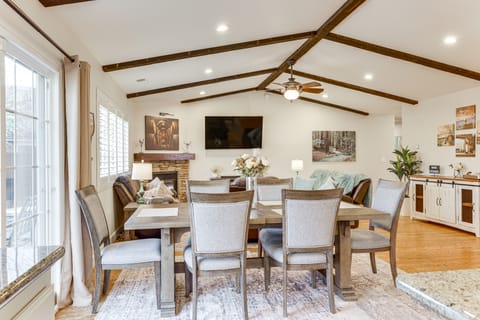 Walk Downtown: Remodeled Home in Murphys w/ Yard! House in Murphys