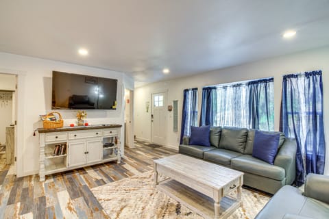 Near Ocean: 'Home Away From Home' in Gold Beach House in Oregon