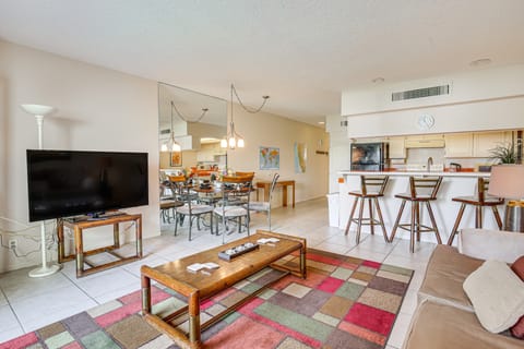 3 Mi to Dtwn Palm Springs: Condo w/ Pool Access! Apartment in Palm Springs