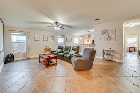 Pool Access & Fenced Yard: San Antonio Family Home House in San Antonio